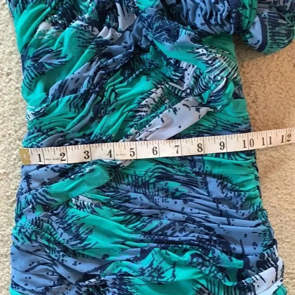 BCBG MaxAzria - ‘Mia’ Emerald com one shoulder stretchy ruched dress - XSmall - Picture 9 of 11